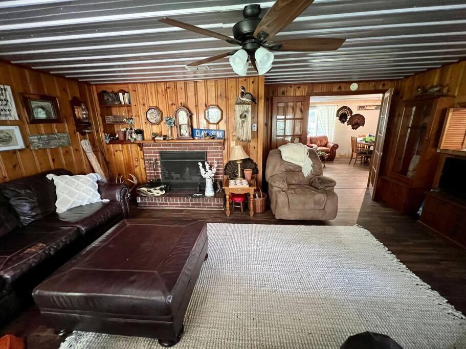 Quiet Farmhouse In The Country Close To Major Theme Parks Ridge Manor Eksteriør bilde